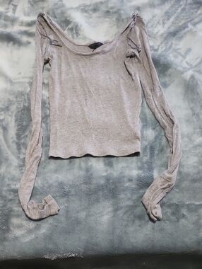 Aeropostale Light Gray Ribbed Cold-Shoulder Long Sleeve Top